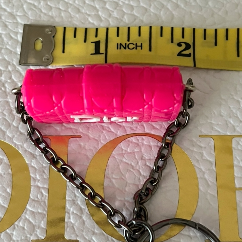 LV and Dior Fashion Keychains - Picture 4 of 12